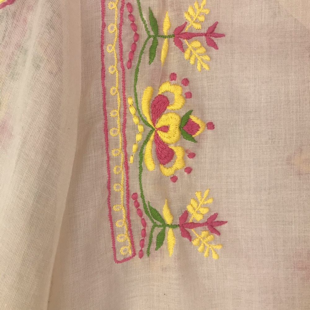 Vintage Tesoro’s Embroidered Boho Top Size M/L - Picture 6 of 8